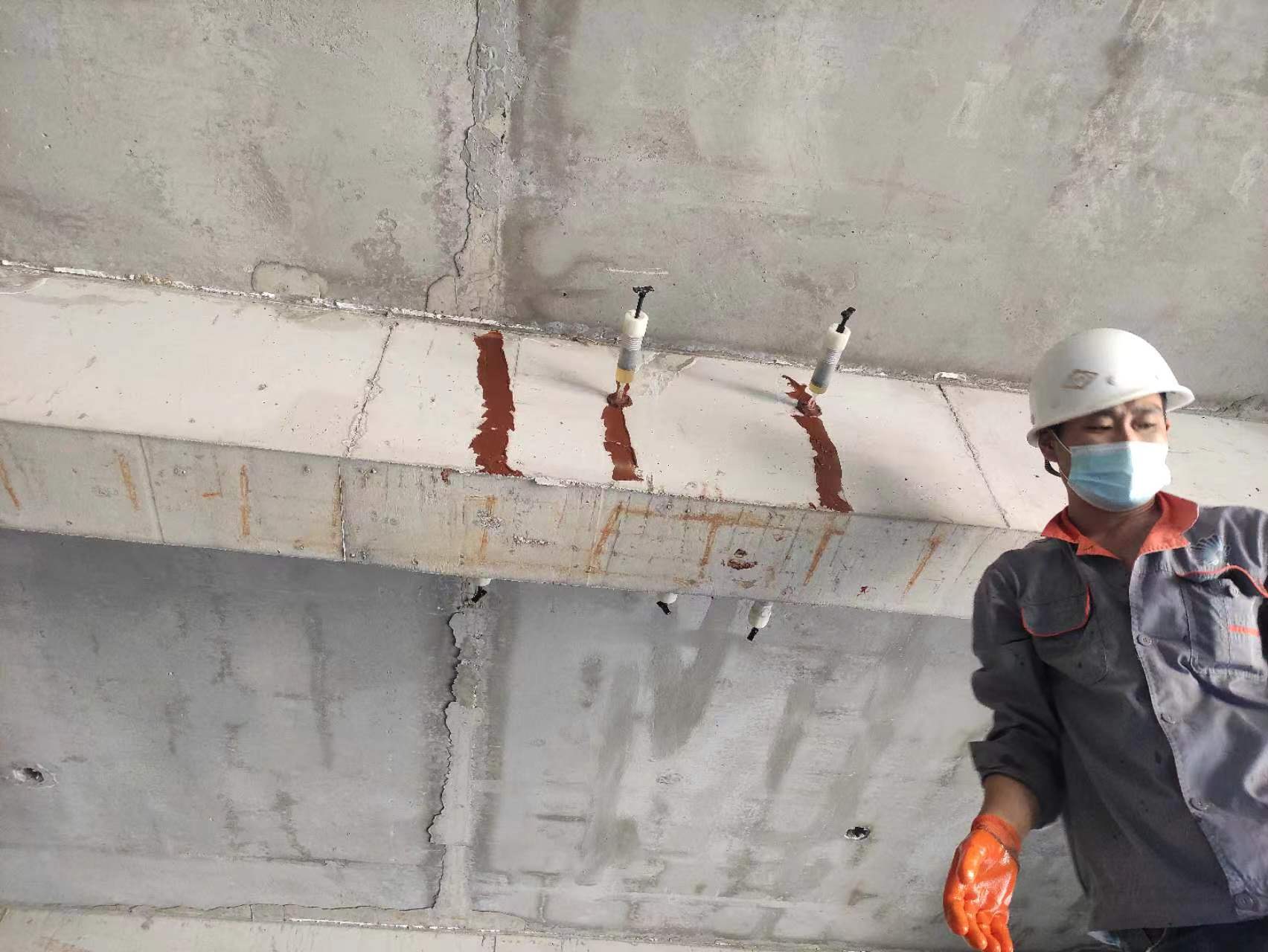 新疆房屋结构加固中裂缝怎么修复